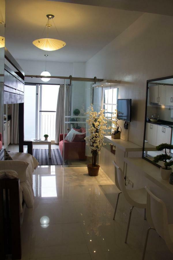 Smdc Wind Residences Tagaytay With Balcony 19Th Floor Tagaytay City ภายนอก รูปภาพ
